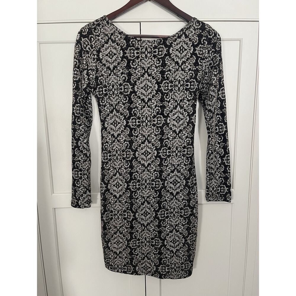Honey and Rosie black and gold semi formal long sleeve sparkly dress Sz. M NWT